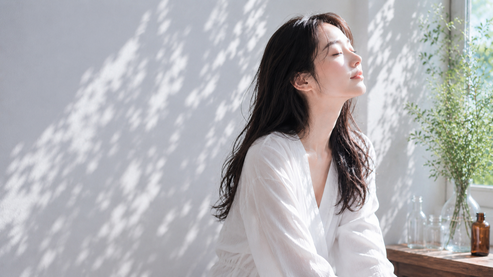 南阿蘇の自然を感じながら心と身体を整える女性｜ALIBEE オーガニックライフスタイルブランド
